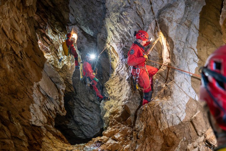 ESA – Cave training lab
