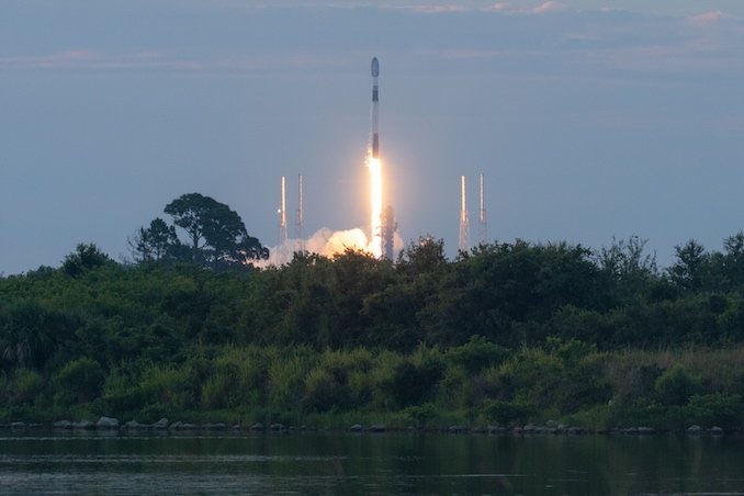 SpaceX launches reentry capsule demo mission called ‘Starfall’ – Spaceflight Now